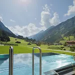 Vitalhotel Edelweiss 4*