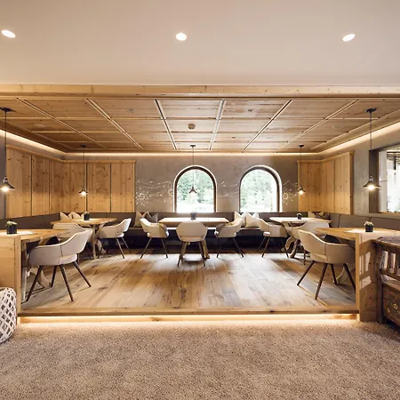 Living & Vitalhotel Edelweiss Готель