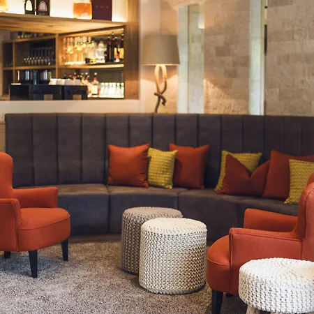 Готель Living & Vitalhotel Edelweiss 4*