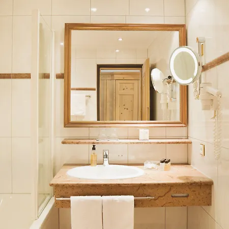 Living & Vitalhotel Edelweiss Hotel