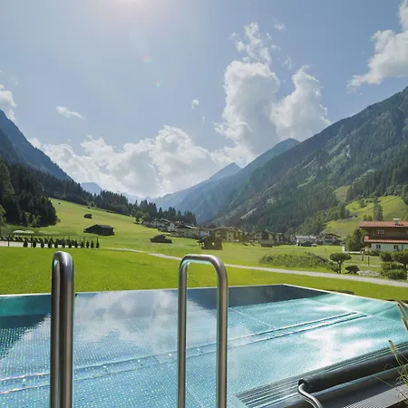 Living & Vitalhotel Edelweiss 4*