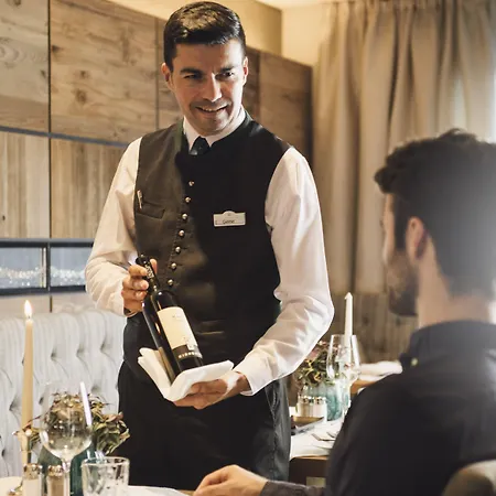 Living & Vitalhotel Edelweiss 4*