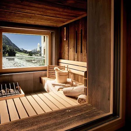 Готель Living & Vitalhotel Edelweiss