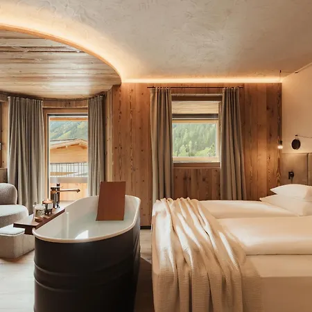 Отель Living & Vitalhotel Edelweiss