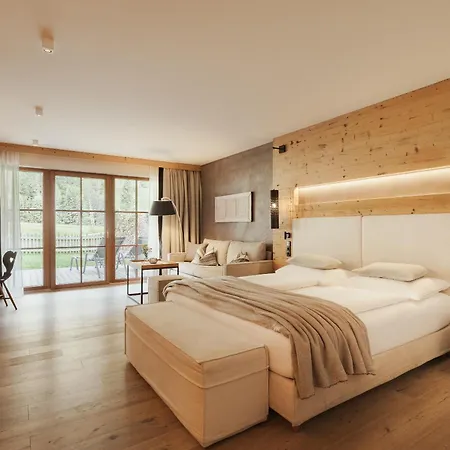 Living & Vitalhotel Edelweiss Нойштифт-им-Штубайталь