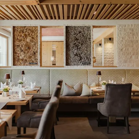 Living & Vitalhotel Edelweiss Отель