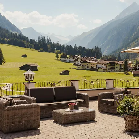 Living & Vitalhotel Edelweiss Отель 4*