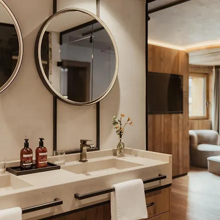 Living & Vitalhotel Edelweiss 4* Нойштифт-им-Штубайталь