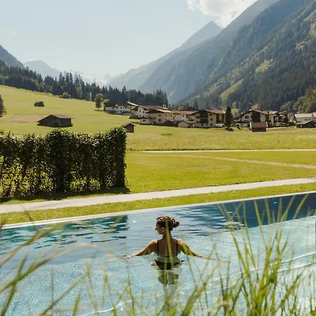 Hotel Living & Vitalhotel Edelweiss Neustift im Stubaital