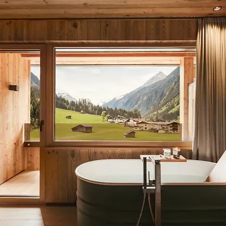 Living & Vitalhotel Edelweiss Hotel 4*