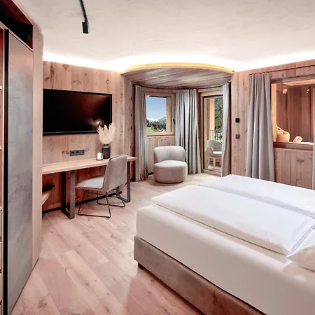 Готель Living & Vitalhotel Edelweiss