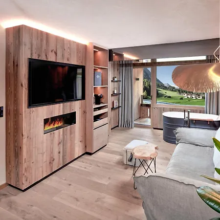 Готель Living & Vitalhotel Edelweiss