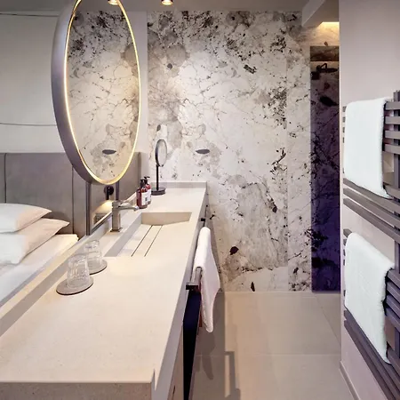 Living & Vitalhotel Edelweiss Нойштіфт-ім-Штубайталь
