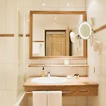 Living & Vitalhotel Edelweiss Отель