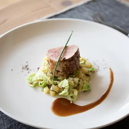 Hotel Living & Vitalhotel Edelweiss 4*